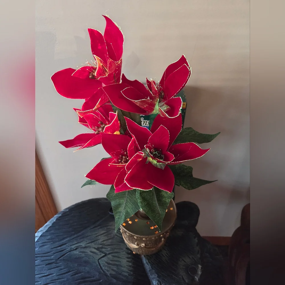 Vintage Christmas Fiber Optic Color Changing Red Poinsettia 18